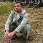 Торгував в сільському магазині: емоційний допис популярного телеведучого підкорив Instagram - INFBusiness
