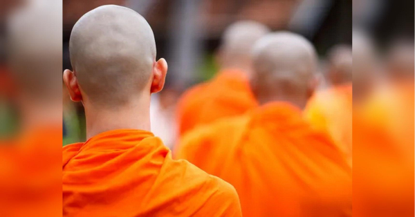 Секс на 12 мільйонів доларів: жінка зняла десятки тисяч інтимних фото з буддистськими монахами, щоб шантажувати їх - INFBusiness