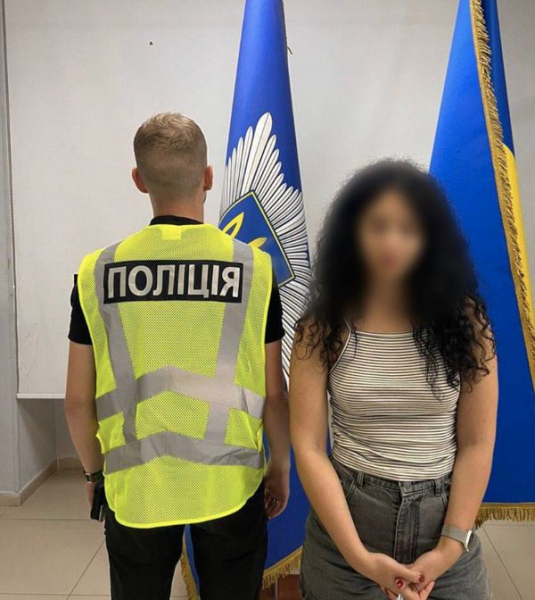 Заради хайпу: у Києві блогери вбиралися поліцейськими та проводили «затримання» та «перевірки документів» (фото) - INFBusiness