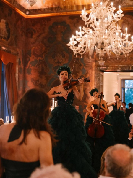 Найдорожчий італійський футболіст одружився з чарівною моделлю (фото) - INFBusiness