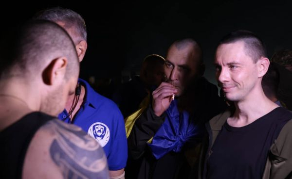 Обмін полоненими: в Україну повернувся останній із захисників острова Зміїний - INFBusiness