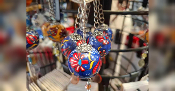 Наймодніший сувенір-2025: як вибрати подарунок - INFBusiness