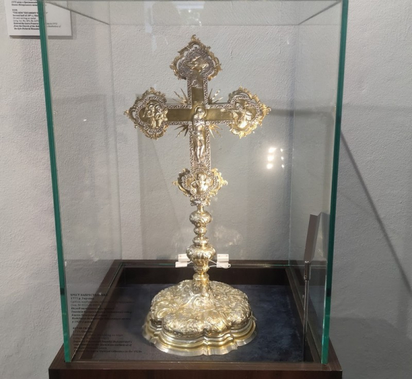 Хрест, який було надано на церемонію вручення Томоса у 2019 році. Фото Ігоря Осипчука