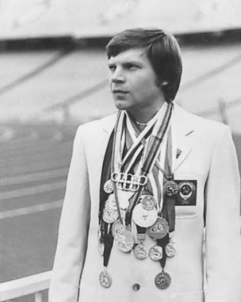 Помер український тріумфатор Олімпійських ігор, який був одружений із олімпійською чемпіонкою (фото) - INFBusiness