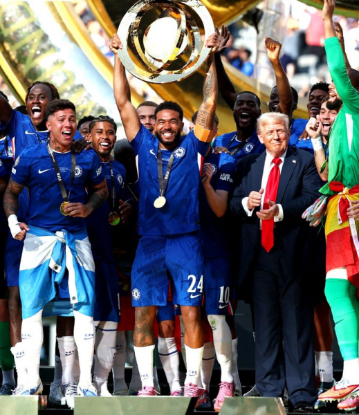 Трамп бачив: головний тренер «ПСЖ» Луїс Енріке схопив за горло футболіста «Челсі» після фіаско у фіналі (відео) - INFBusiness