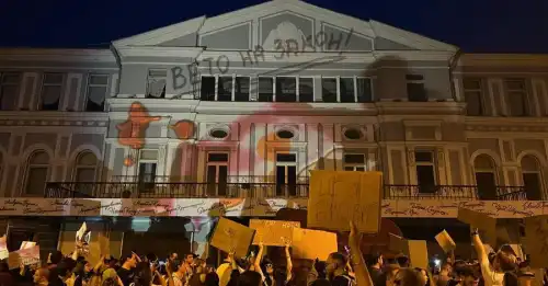 У Києві та інших містах протестували проти законопроєкту щодо НАБУ - INFBusiness