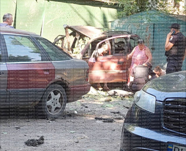 В Одесі підірвали автомобіль із військовим у салоні (фото) - INFBusiness