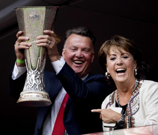 Легендарний футбольний тренер, жорстоко «побитий» київським «Динамо», вилікувався від раку (фото) - INFBusiness