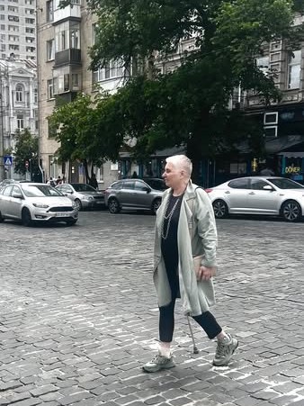 «Несіть, люди, цей хрест. Бо з війни вихід або здатися ворогу, або йти далі до Перемоги. Давайте вже якось йти», — волонтерка Діана Макарова - INFBusiness