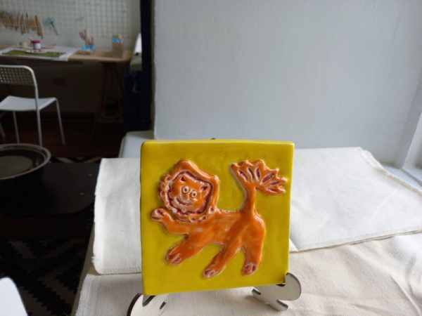 «Усе, як на війні, — не знаєш, чим закінчиться»: полтавець-військовий та його дружина відкрили майстерню з виготовлення кахлів ручної роботи - INFBusiness