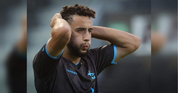 Скандальний футболіст влаштував ще одну «п'яну» ДТП: цього разу його «Мерседес» вибухнув (фото) - INFBusiness