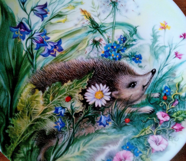 «В Японії посуд з метеликами популярний невипадково», — колекціонерка Людмила Карпінська-Романюк - INFBusiness