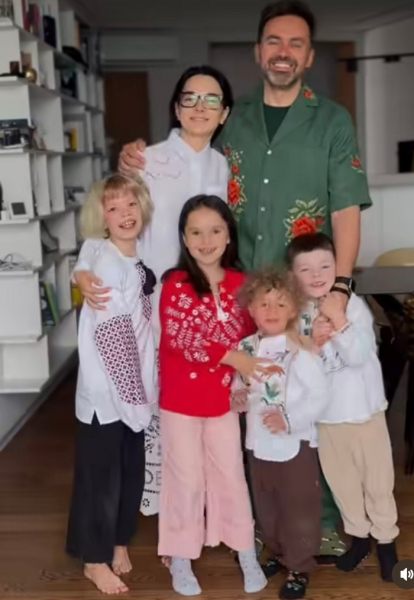 Мити в туалеті літака: відома блогерка поділилася подробицями подорожі - INFBusiness