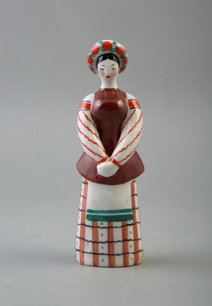 «Сервізи з такими візерунками невипадково дарувались на весілля», — колекціонерка Людмила Карпінська-Романюк - INFBusiness