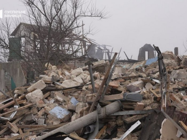 «Ідея виникла ще у лікарні, коли я вже взнав, що залишився сам»: хлопець, який через удар «шахеду» втратив батьків, написав книгу про пережите - INFBusiness