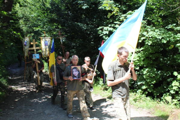 Ховали під звуки трембіти: в бою за Покровськ загинула 20-річна захисниця із Закарпаття - INFBusiness