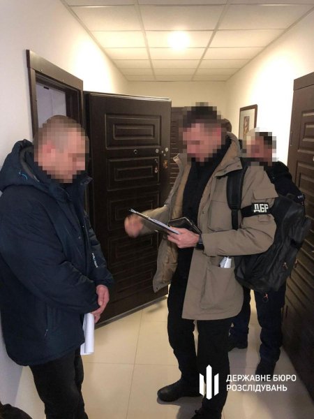 Бізнес на ухилянтах: на Одещині військові заробляли мільйони на втечі чоловіків з України - INFBusiness