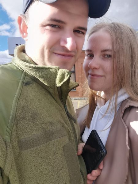 «На оглядовому колесі запропонував мені прожити з ним усе життя»: історія 29-річного Героя України з Буковини, який боронив країну 10 років - INFBusiness
