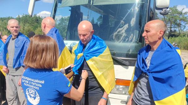 Понад десять років у неволі: Україна повернула ще 84 бранців (фото, відео) - INFBusiness