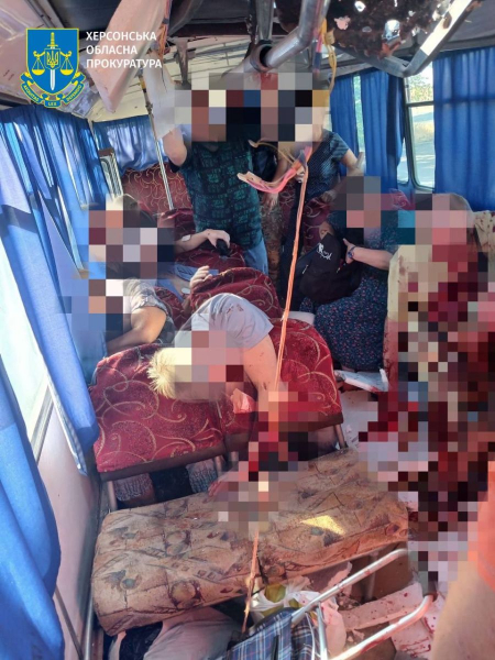 Під Херсоном російський дрон вдарив по автобусу з цивільними: є жертви (фото) - INFBusiness
