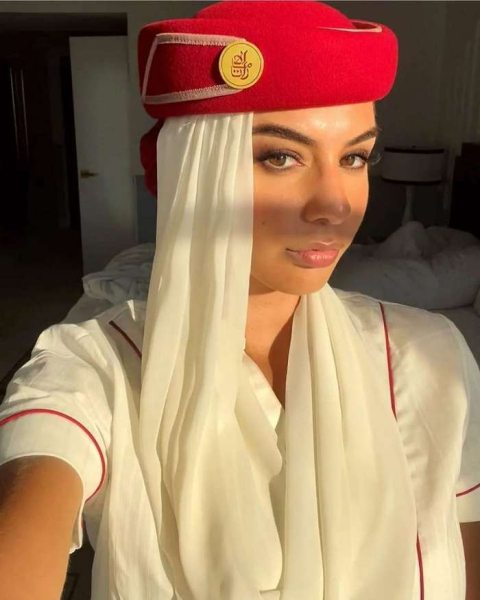 П'ятиразовий чемпіон країни у складі «Ювентуса», ексзахисник збірної Італії 31-річний Даніеле Ругані, який став у 2020 році першим футболістом серії А, який заразився коронавірусом, розлучається з 34-річною красунею-дружиною Мікелою Персіко після майже десяти років шлюбу. Футболіст «Ювентуса» розлучається з красунею-дружиною заради чарівної стюардеси (фото) - INFBusiness