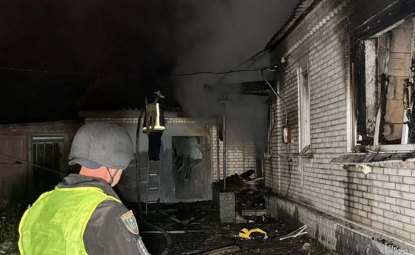 Дрони ворога вночі атакували Охтирку та Ізмаїл: у містах сильні пожежі, є поранені (фото) - INFBusiness