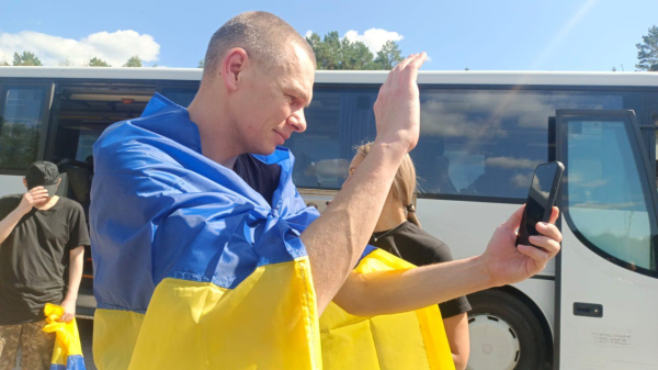 Понад десять років у неволі: Україна повернула ще 84 бранців (фото, відео) - INFBusiness
