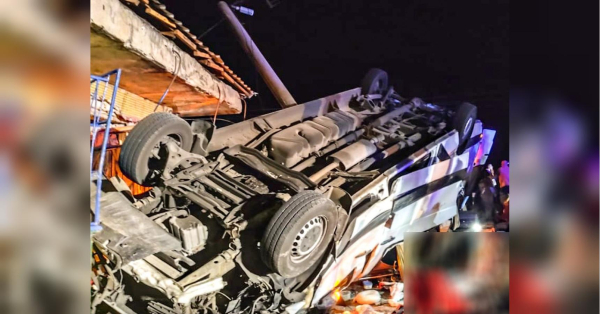 Смертельна ДТП: рейсовий автобус розбився на залізничному переїзді, загинули люди - INFBusiness