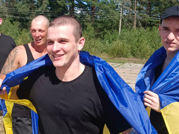 Понад десять років у неволі: Україна повернула ще 84 бранців (фото, відео) - INFBusiness