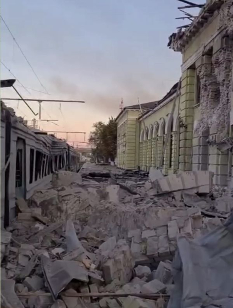 Окупанти завдали наймасованішого з початку війни удару по Лозовій на Харківщині: є загиблий та постраждалі - INFBusiness