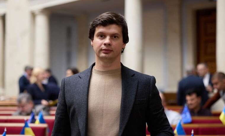 Нардеп Костюх та його помічник причетні до найбільшої мережі збуту нелегальних електронних сигарет UVAPE - INFBusiness