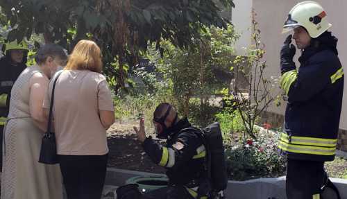 На пожежі у кропивницькій багатоповерхівці врятували двох дітей та трьох дорослих (ФОТО) - INFBusiness