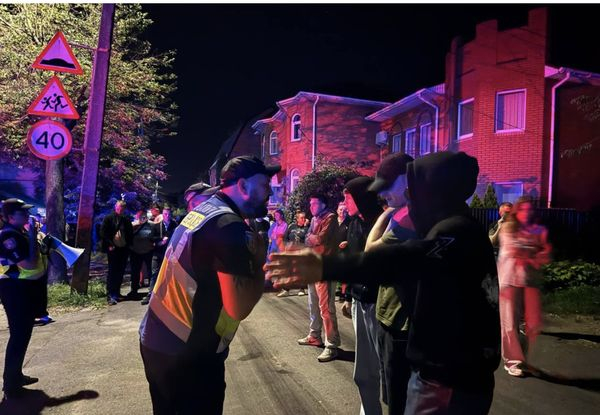 Десятки людей протестували проти дій співробітників ТЦК у Вінниці: що сталося (фото, відео) - INFBusiness