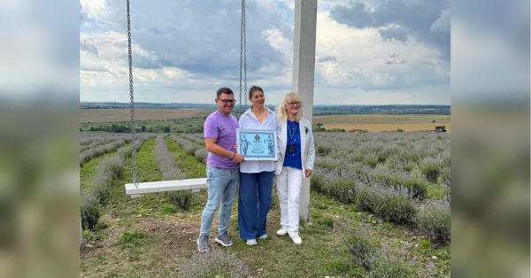 «28 тисячі саджанців лаванди садили вручну близько тижня»: подружжя зі Львівщини зареєструвало незвичний рекорд - INFBusiness