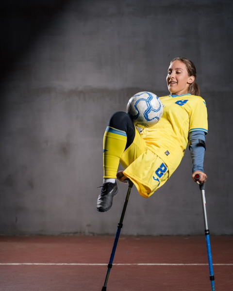 «На свій перший день народження я отримала… протез»: спортсменка без кінцівки про дитячий булінг, кар’єру та прийняття себе - INFBusiness