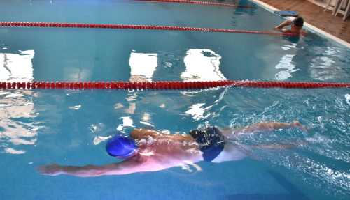 У Кропивницькому ветерани проходять реабілітаційні заняття з плавання (ФОТО) - INFBusiness
