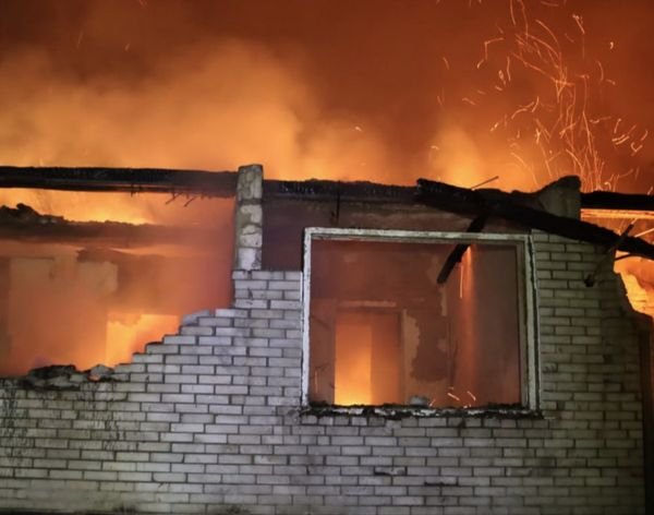 Дрони ворога вночі атакували Охтирку та Ізмаїл: у містах сильні пожежі, є поранені (фото) - INFBusiness