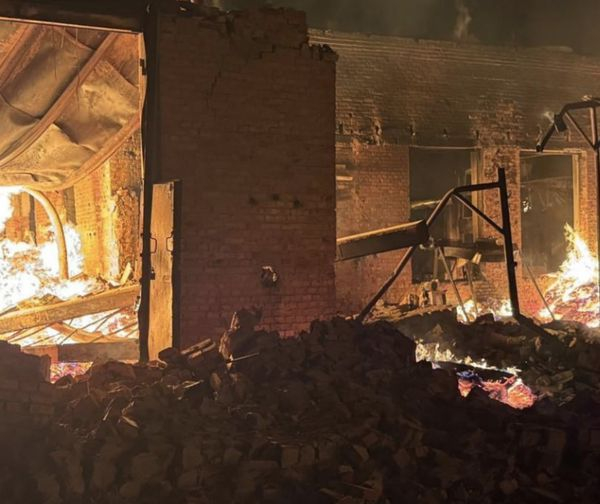 Дрони ворога вночі атакували Охтирку та Ізмаїл: у містах сильні пожежі, є поранені (фото) - INFBusiness