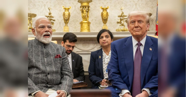 Президент Дональд Трамп заявив, що 1 серпня запровадить 25% тариф на експорт Індії до США та пригрозив додатковим штрафом за закупівлю енергоносіїв з росії. Він додав, що прийняв це рішення, оскільки тарифи Індії є «одними з найвищих у світі, а також найжорсткішими та найнеприємнішими немонетарними торговельними бар'єрами серед усіх країн». Трамп покарає Індію за високі мита та торгівлю з росією: коли це станеться - INFBusiness