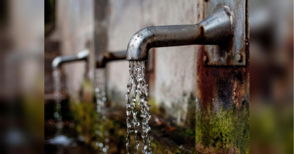 Життя в окупації: у Донецьку б’ються за воду та доносять на сусідів - INFBusiness