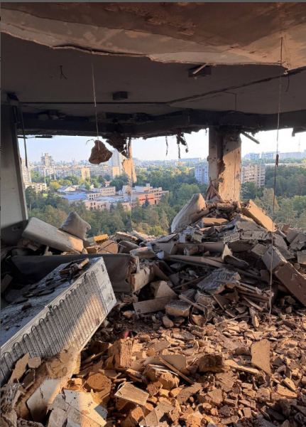 У Києві під час нічної атаки ворога постраждала багатоповерхівка, в якій мешкає родина гравця збірної України з футболу (фото, відео) - INFBusiness