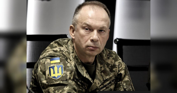 Після втрати територій у смугах відповідальності головнокомандувач Олександр Сирський зняв з посад командувачів двох корпусів — очільника 17-го корпусу Володимира Сіленка та 20-го Максима Кітугіна, повідомляє «Українська правда». Сирський звільнив командувачів двох корпусів після втрат на фронті — ЗМІ - INFBusiness