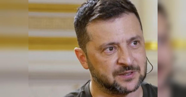 Президент України Володимир Зеленський закликав американського лідера Дональда Трампа, який вже визнав, що росія — агресор, зайняти «чітку позицію» щодо припинення війни в Україні та посилити санкції проти росії. «Хочу мати документ до кінця війни. путін має боятись»: Зеленський закликав Трампа дати чіткі гарантії - INFBusiness