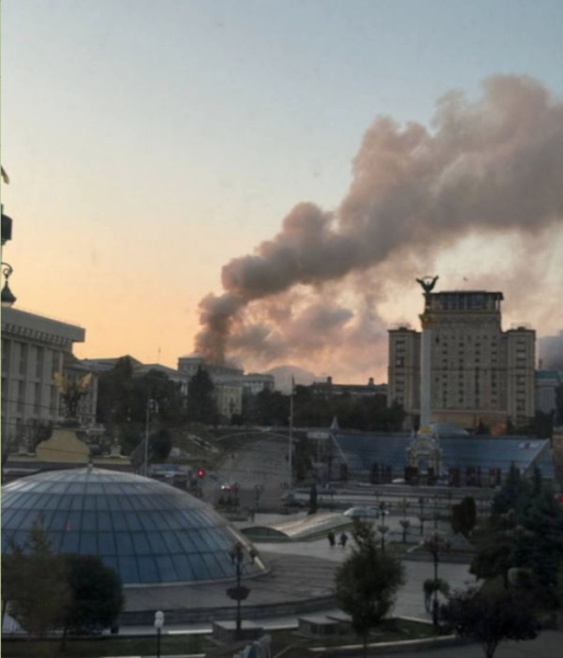 Будівля Кабміну спалахнула у Києві після нічної атаки ворога, є жертви (фото та відео) - INFBusiness