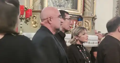 Попрощатися з Парубієм у Львові прийшли Порошенко, Луценко та Турчинов - INFBusiness