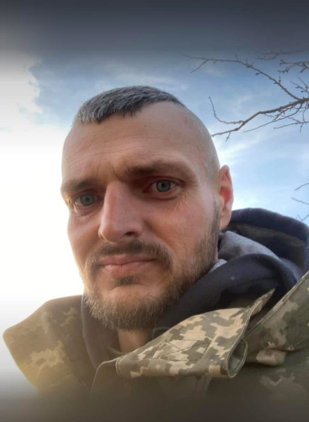 «Я втратив багато крові, думав не виживу і попросив хлопців мене залишити»: історія ветерана Андрія Якубенка - INFBusiness