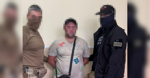 Наводив удари по ЗСУ через брата в рф: зрадника спіймали з телефоном у руках - INFBusiness