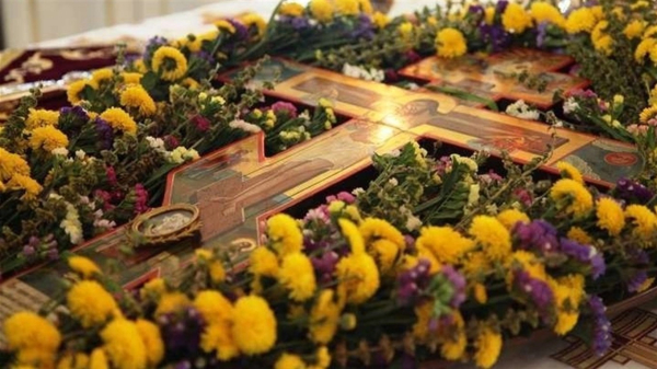 Народні традиції Здвиження: вшанування християнської святині, сила молитви, прикмети та заборони суворого свята - INFBusiness