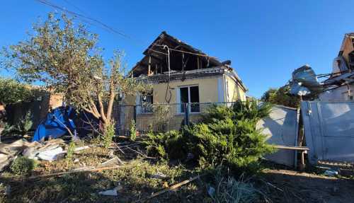 У Знам’янці тривають роботи з ліквідації наслідків ворожої дронової атаки. Тривають роботи з ліквідації наслідків ворожої дронової атаки у Знам’янці (ФОТО) - INFBusiness