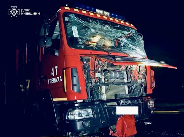 В ніч на 16 вересня російські війська атакували Україну ударними БпЛА. На Запоріжжі двоє людей загинули та 14 дістали поранення внаслідок атак ворога на Пологівський район та Запоріжжя, повідомив керівник ОВА Федоров. Пекельна ніч в Україні: вибухи, жертви, удари по дітях та рятувальниках - INFBusiness